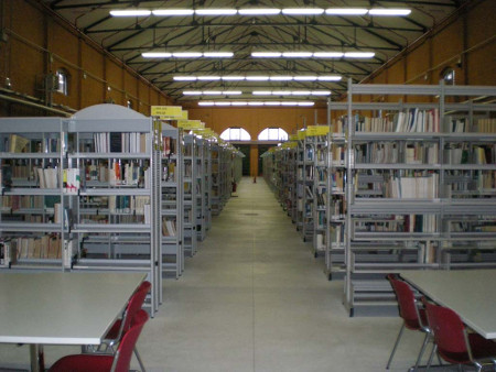 Foto BIBLIOTECA SCIENTIFICO-TECNOLOGICA