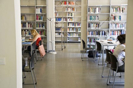 Foto BIBLIOTECA DI ECONOMIA